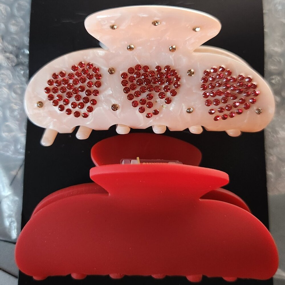 Torrid Set of 2 hairclips